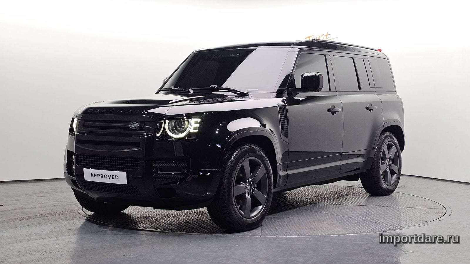 Land Rover Defender 2025