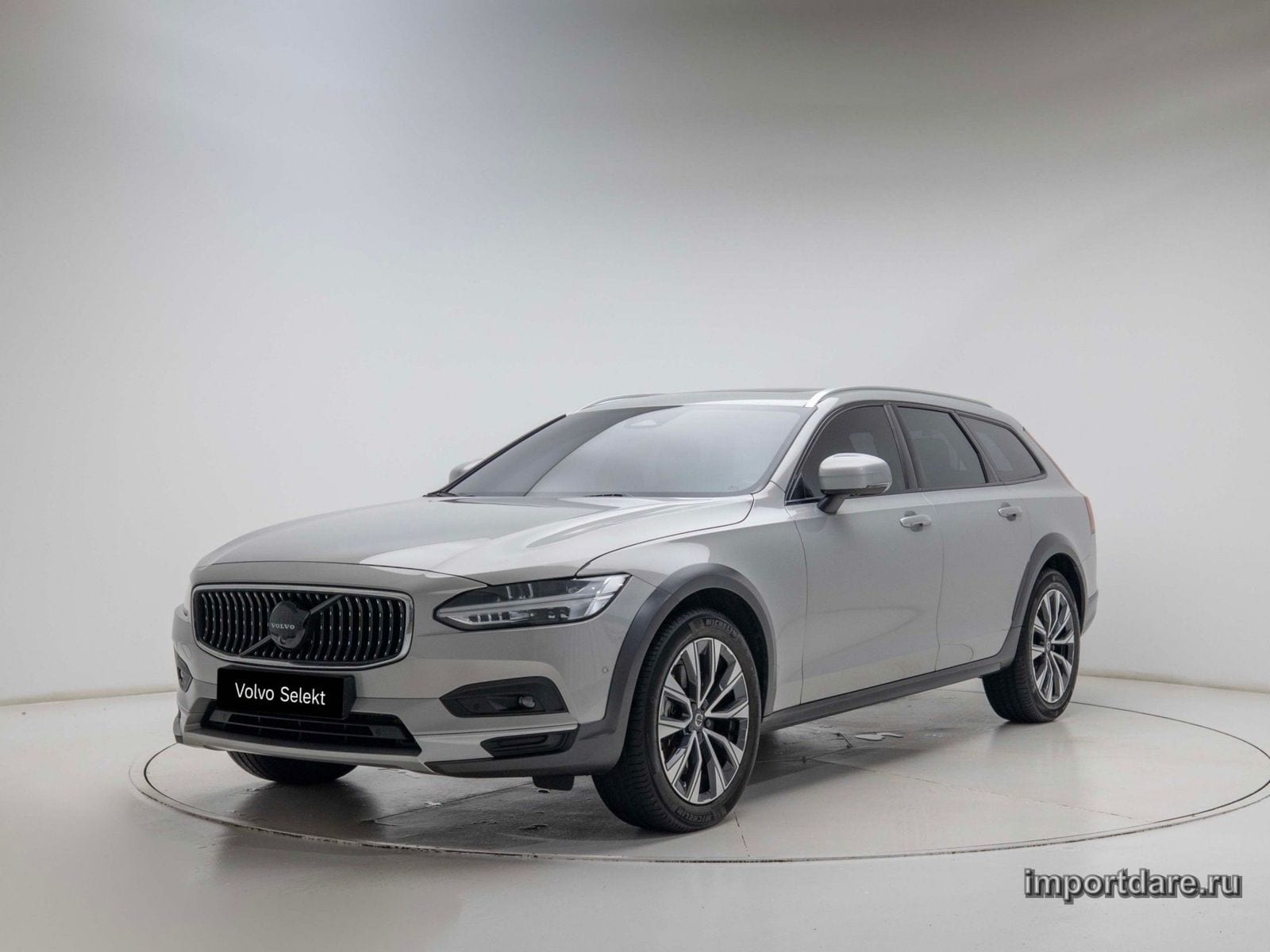 Volvo V90 Cross Country 2023