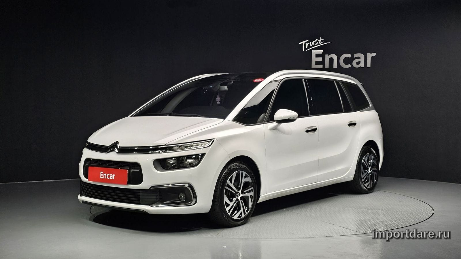 Citroen C4 Picasso Grand спереди