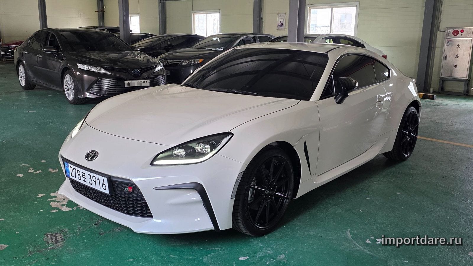 Toyota 86 Gr спереди