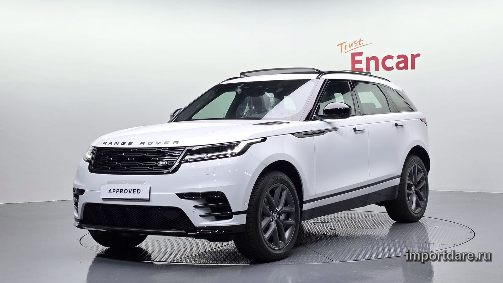 Land Rover Range Rover Velar 2026