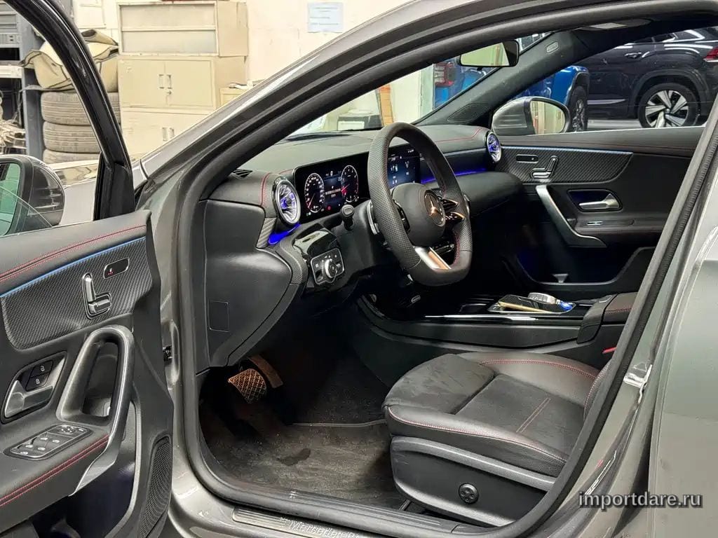 Mercedes-Benz A-Class сзади
