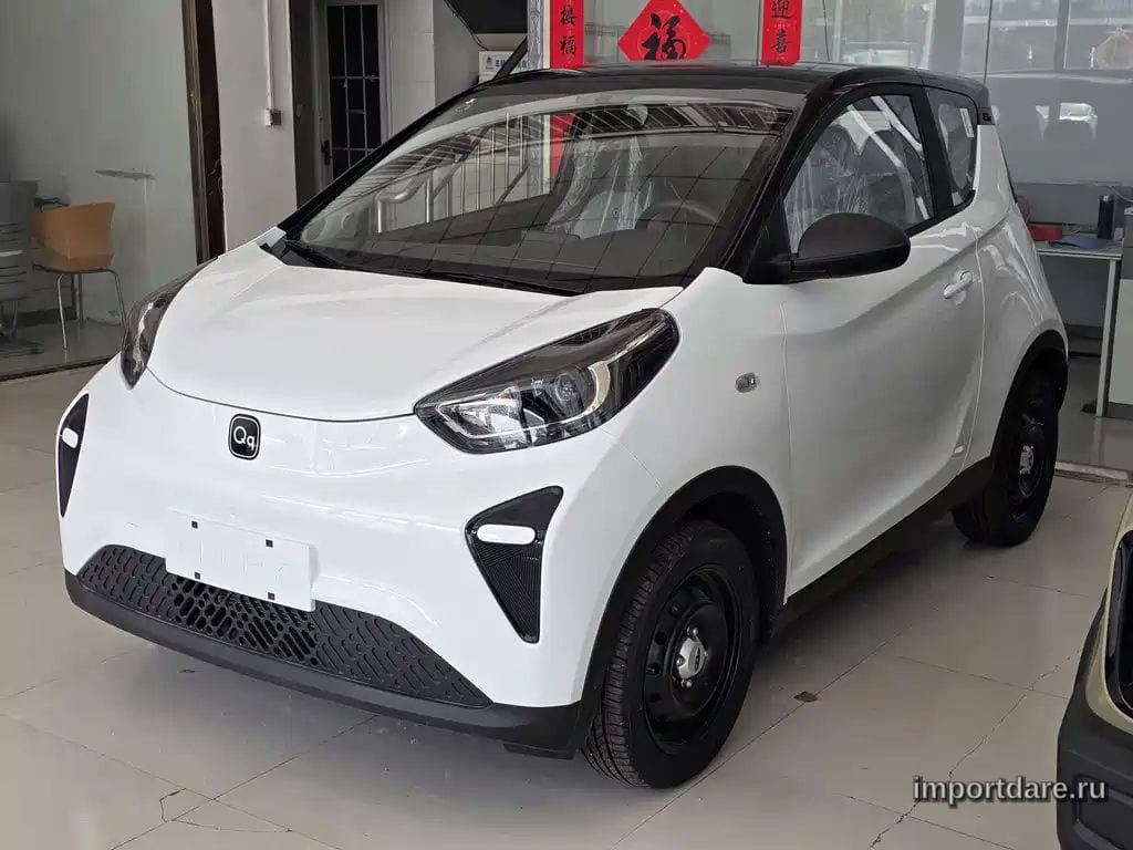 Chery Little Ant сбоку