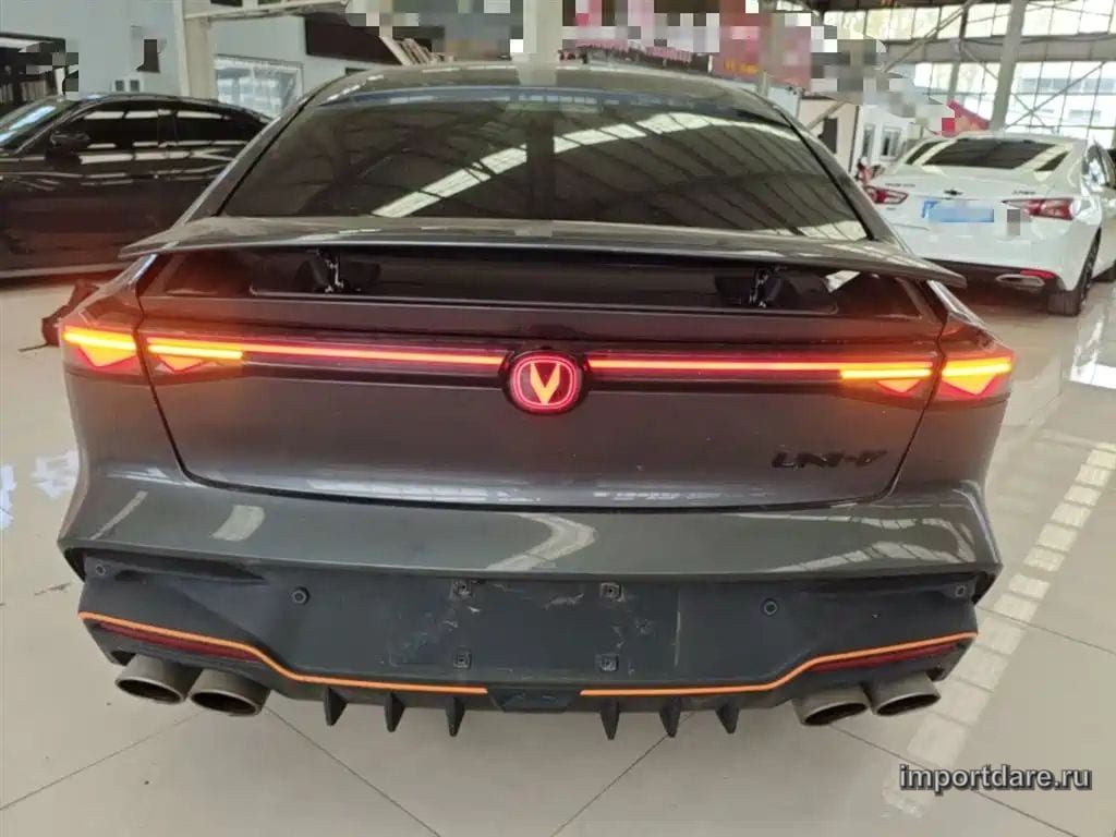 Changan Uni-V сзади