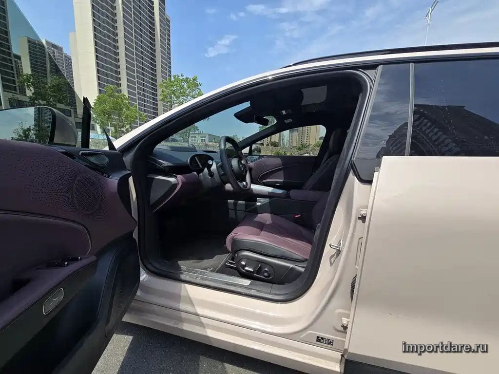Zeekr 007gt сзади