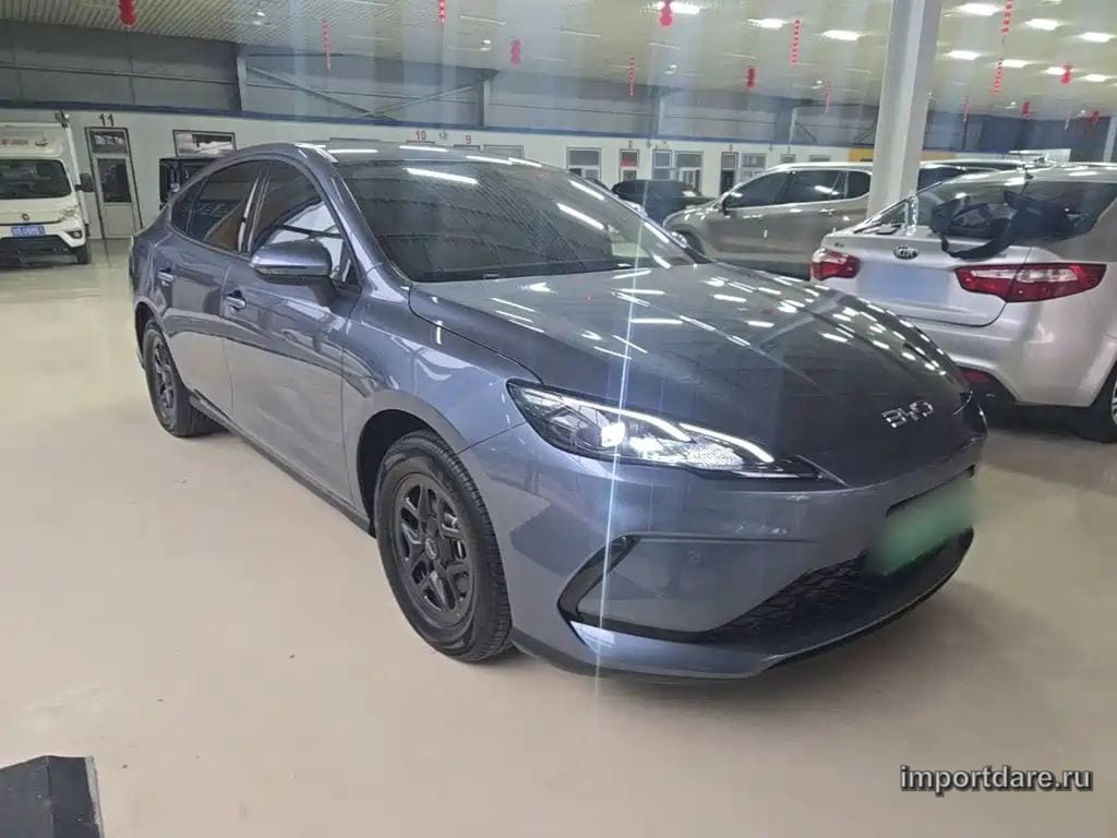 Byd Seal 05 Dm-I сзади
