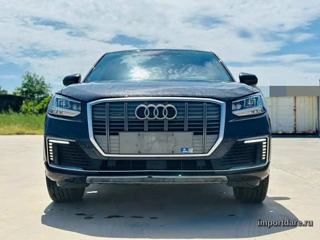 AUDI Q2L E-TRON 2021 — 64 000 км, зелёный, Китай — под ключ — фото 2