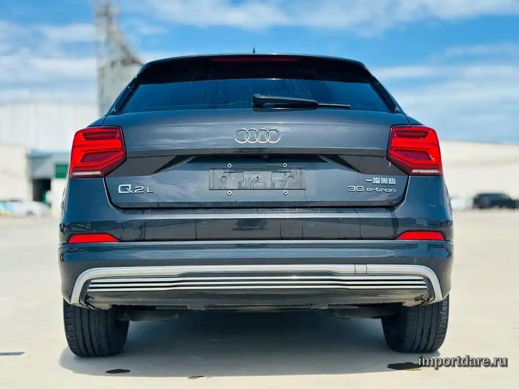 AUDI Q2L E-TRON 2021 — 64 000 км, зелёный, Китай — под ключ — фото 6