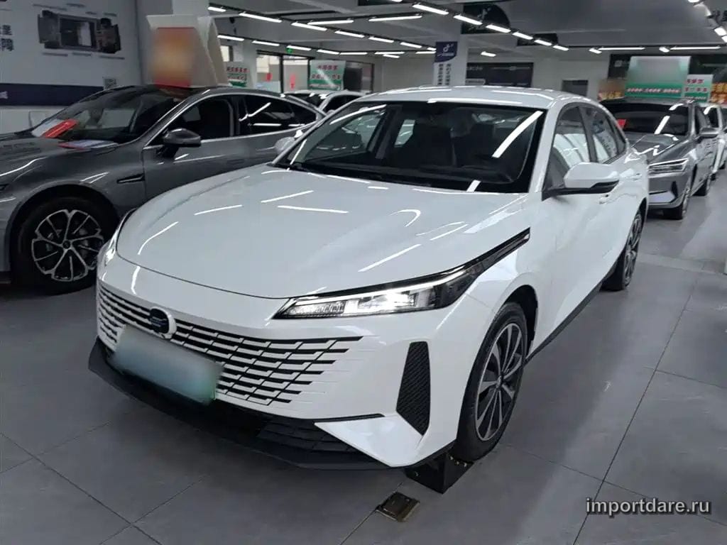 Changan Oshan спереди
