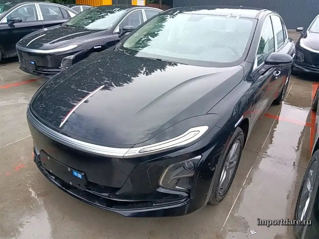 Hongqi E-QM5 2026