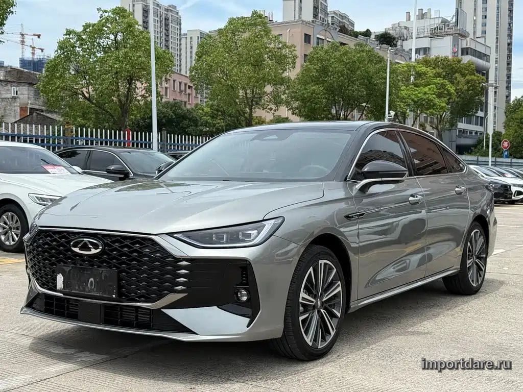 CHERY ARRIZO 8 PRO 2025 — 16 000 км, серебристый, Китай — под ключ — фото 1