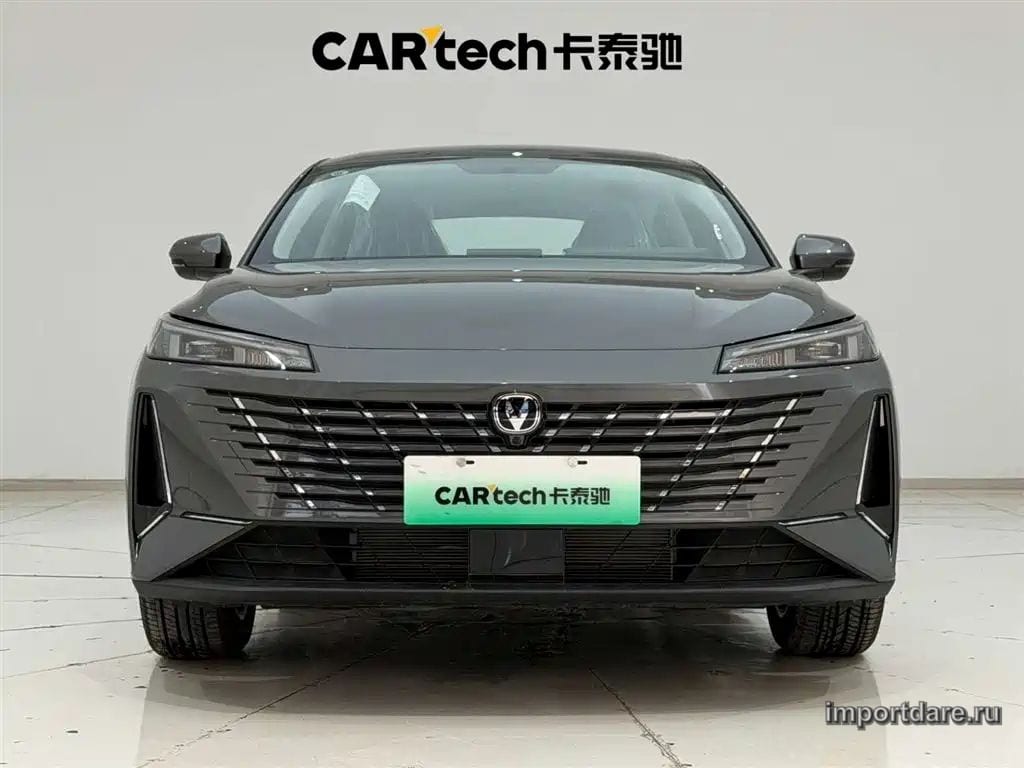 Changan Eado Phev интерьер