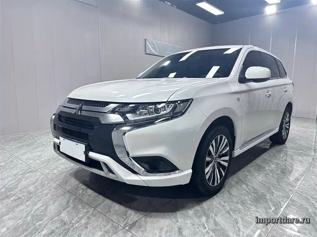 Mitsubishi Outlander 2023