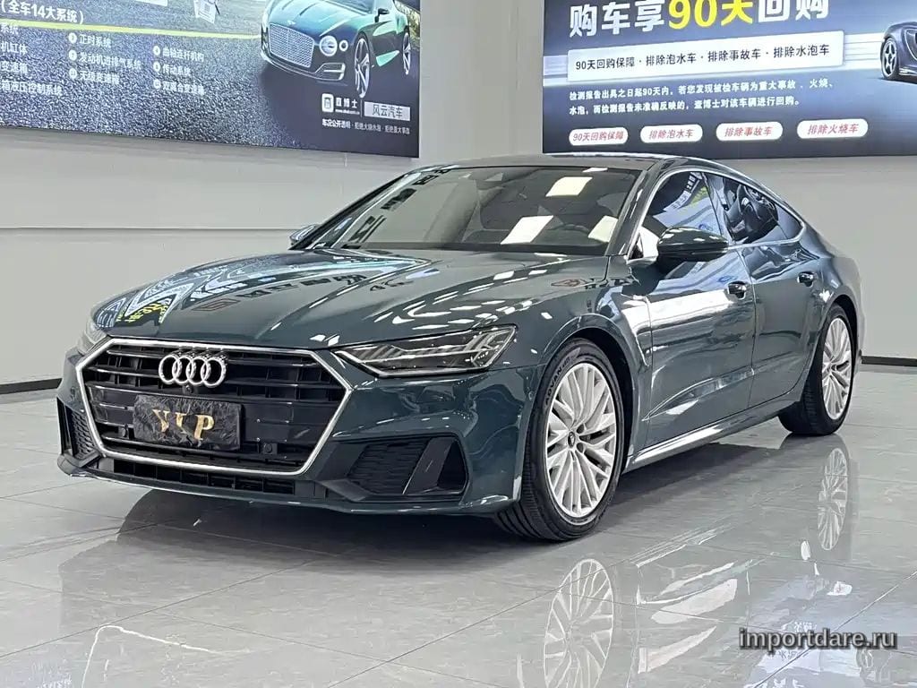 AUDI A7 2021 — 95 000 км, зелёный, Китай — под ключ — фото 1