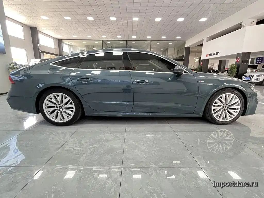 AUDI A7 2021 — 95 000 км, зелёный, Китай — под ключ — фото 4