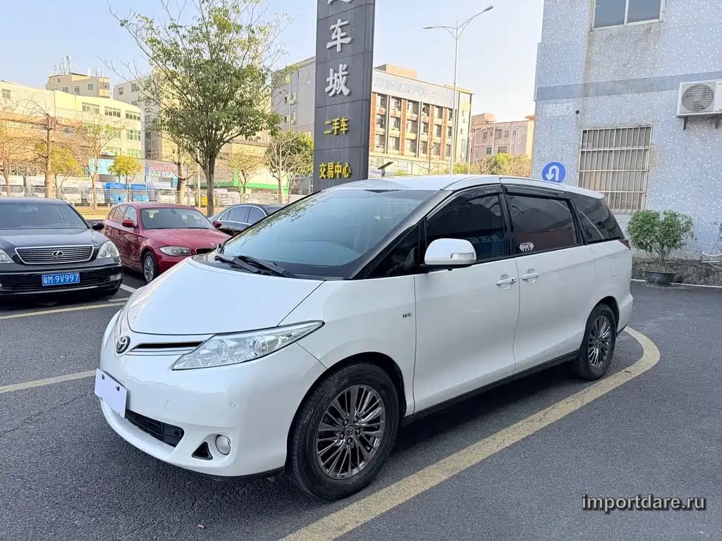 Toyota Previa 2015