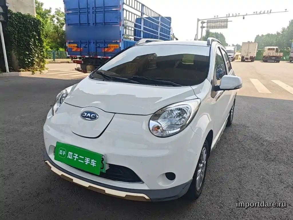 JAC MOTORS IEV6E 2020 — 28 000 км, белый, Китай — под ключ — фото 1