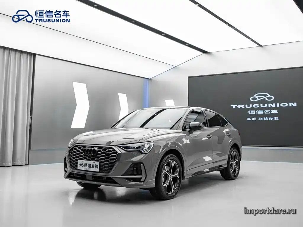 Audi Q3 Sportback спереди