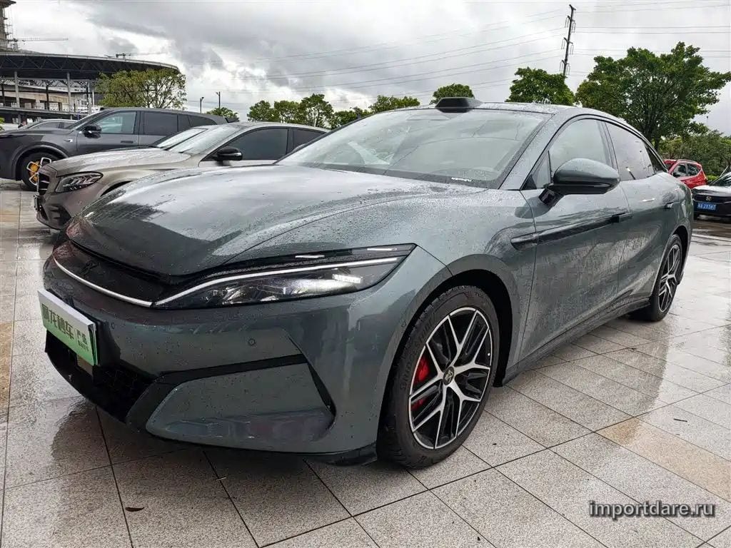 Byd Han L спереди