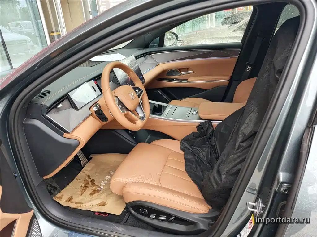 Byd Han L интерьер