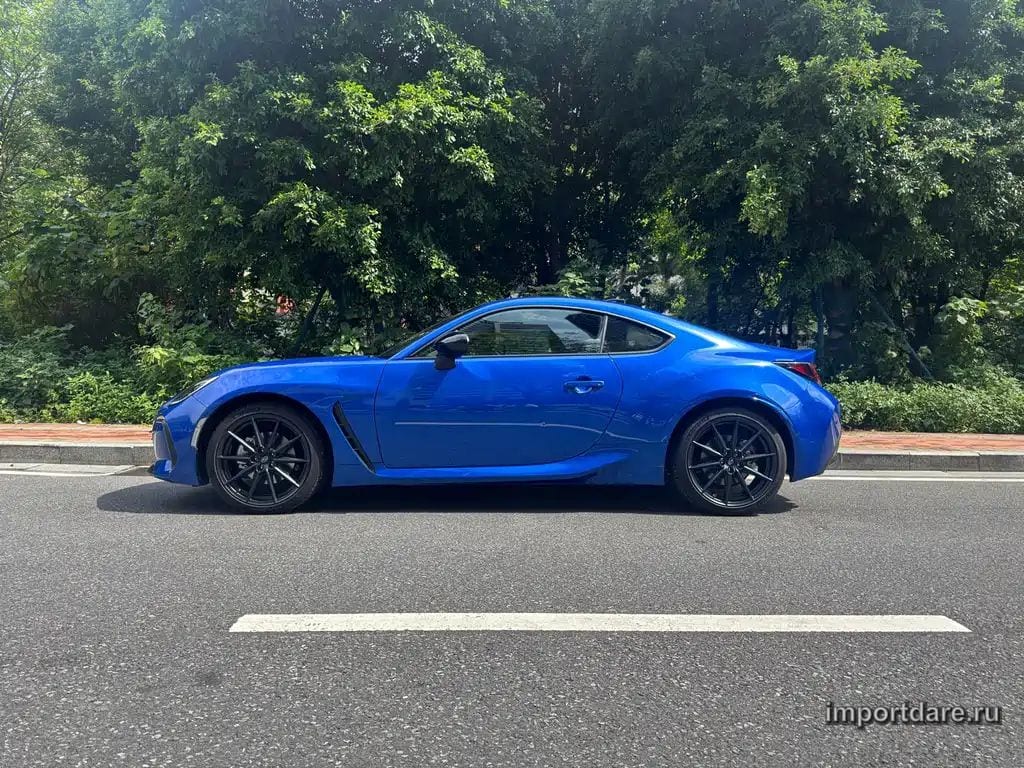 Subaru Brz сзади