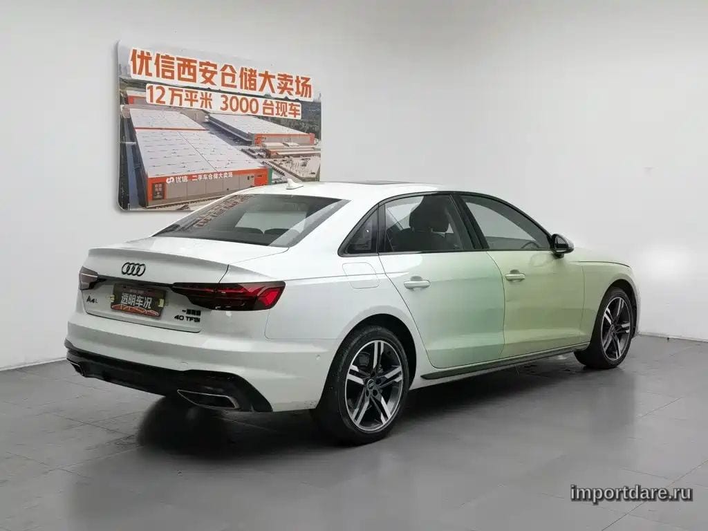 Audi A4l сбоку