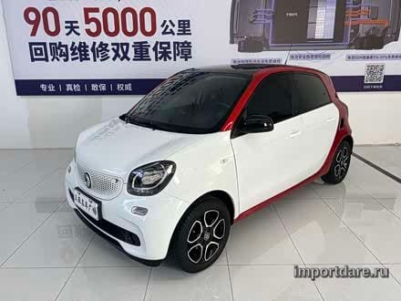 Smart Forfour спереди