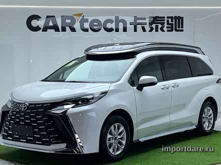 Toyota Granvia сбоку