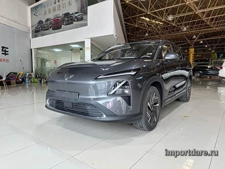 Wuling Xingguang S спереди