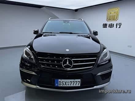 Mercedes-Benz M-Classamg спереди