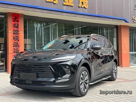 Buick Envision Plus спереди