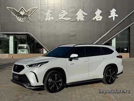 Toyota Crown Kluger 2023