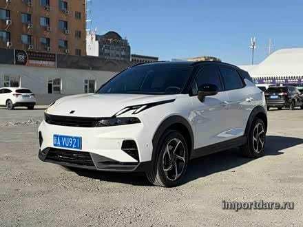 Lynk & Co 06 спереди