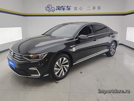 Volkswagen Magotan Phev спереди