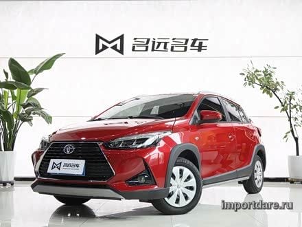 Toyota Yaris L сбоку