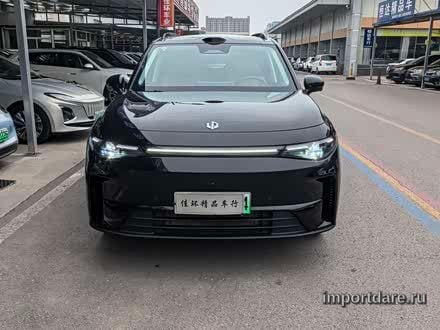 Leapmotor C16 сбоку