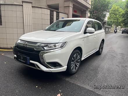 Mitsubishi Outlander 2021