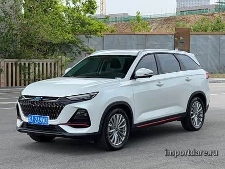 Changan Oshan X7 Plus сзади