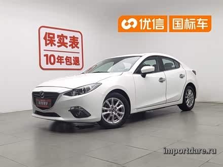 Mazda 3 昂克赛拉 сзади