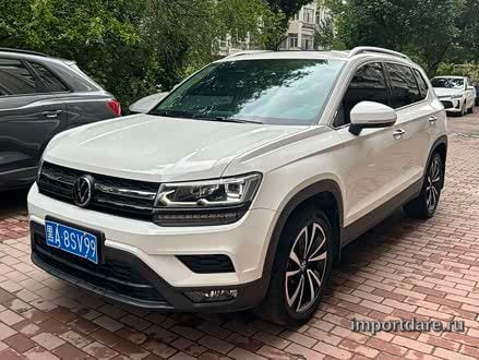 Volkswagen Tharu сбоку