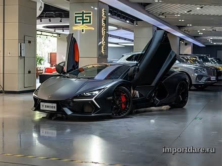 Lamborghini Revuelto 2023