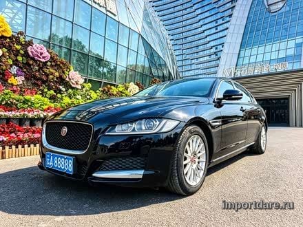 Jaguar Xfl сзади