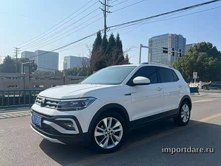 Volkswagen T-Cross сзади