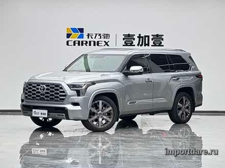 Toyota Sequoia сбоку
