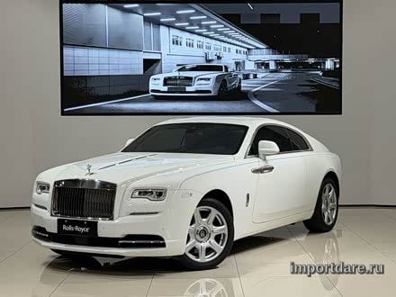 Rolls-Royce Wraith спереди
