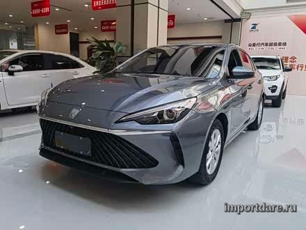 Roewe I5 сзади