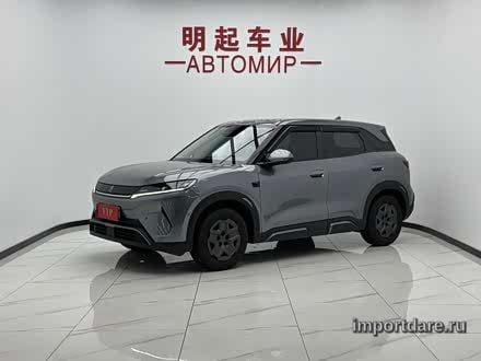 BYD Yuan Up сбоку