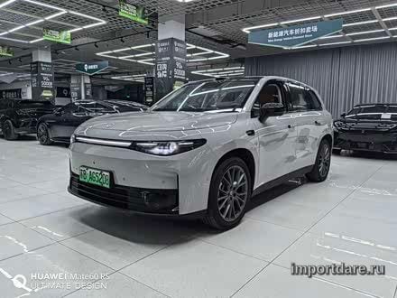Leapmotor C10 сбоку