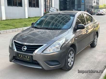 Nissan Sunny сбоку