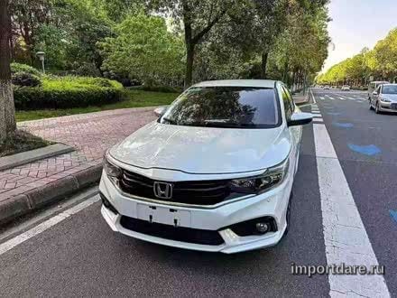 Honda Envix сбоку